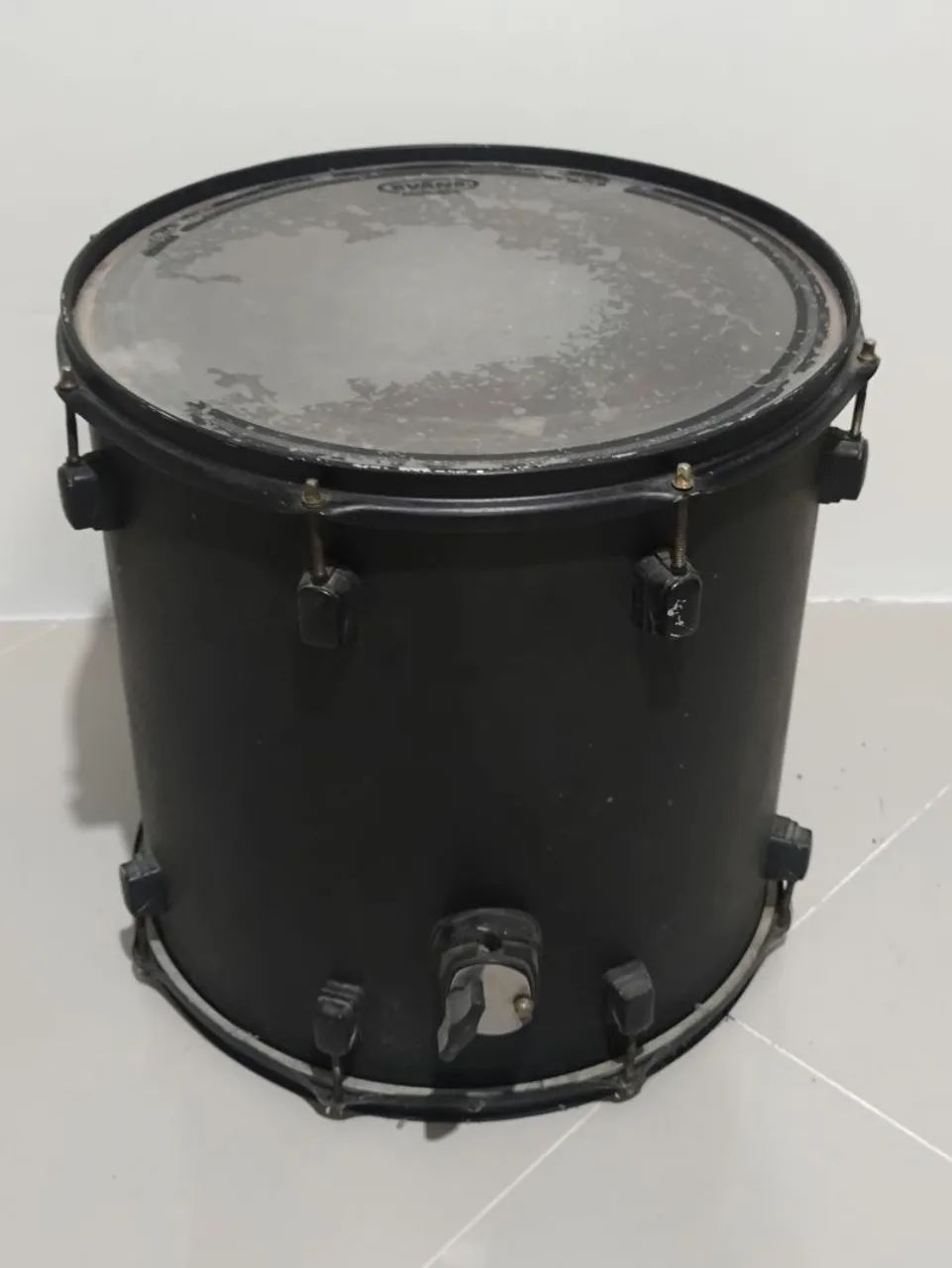 Surdo de bateria 16 polegadas avulso peles Evans usado 