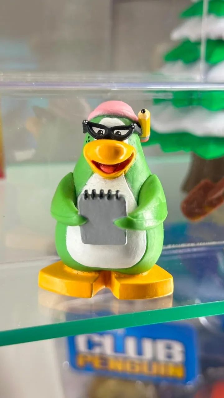 Miniatura Club Penguin Tia Ártic