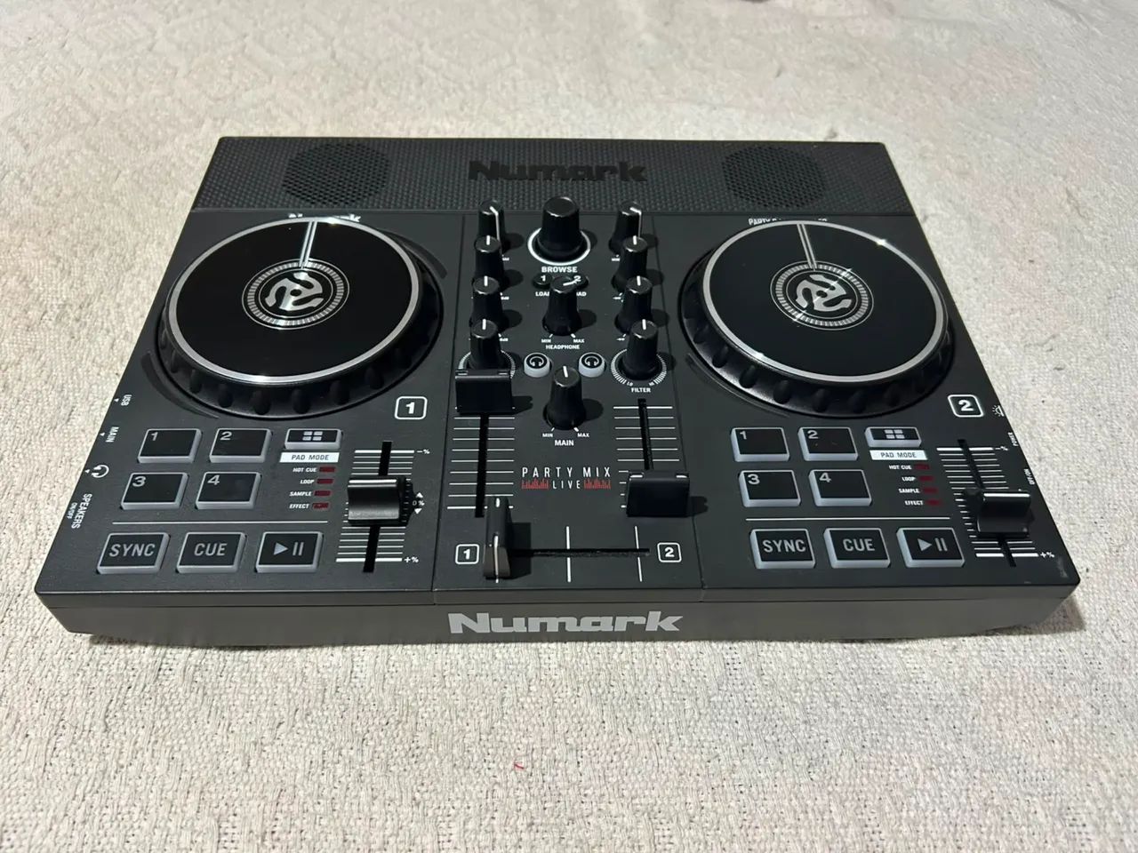 Controladora Numark Party Mix