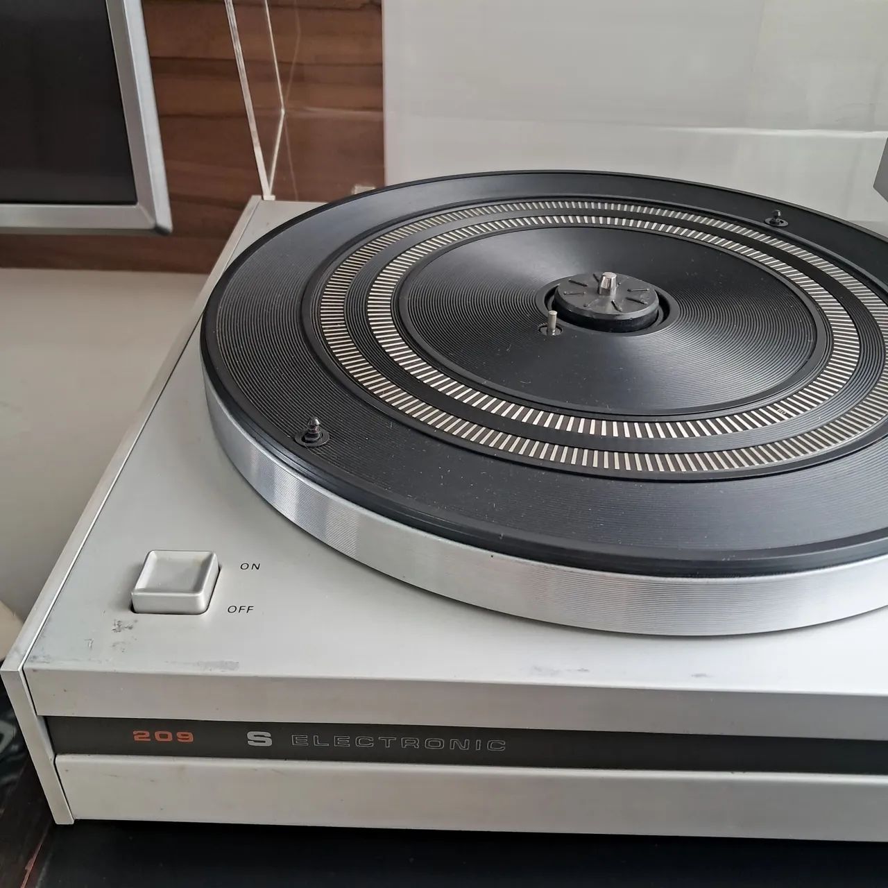 Toca discos Philips GA 209 - Foto 2