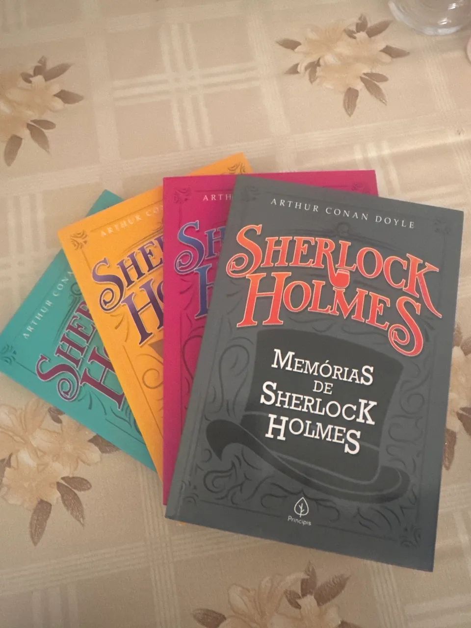Kit Sherlock Holmes - 4 livros - Foto 4