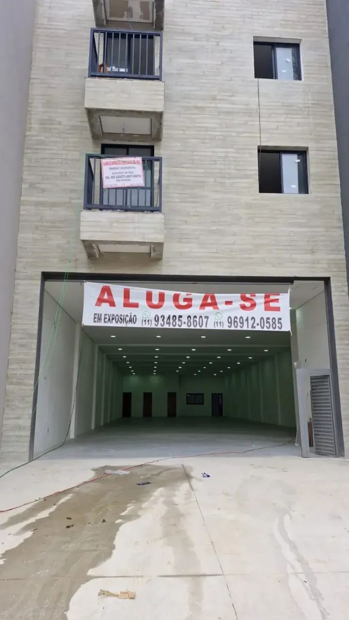 Galpão/Depósito/Armazém para aluguel com 400 metros quadrados em Vila Romana - São Paulo -