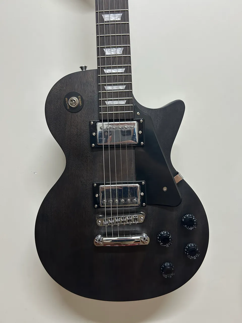 Fender American Professional 2 HSS! - Instrumentos musicais