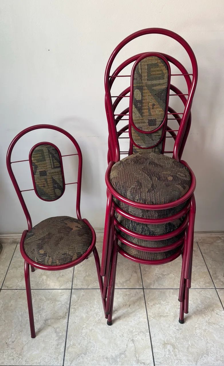 CONJUNTO 6 CADEIRAS  FERRO,  PINTURA EPOXI, RESISTENTE E ESTADO NOVA !!! - Foto 2
