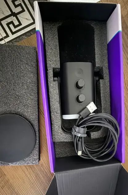 Microfone Fifine Usb/xlr Am8 Dinâmico Cardioide Cor Preto - Foto 2