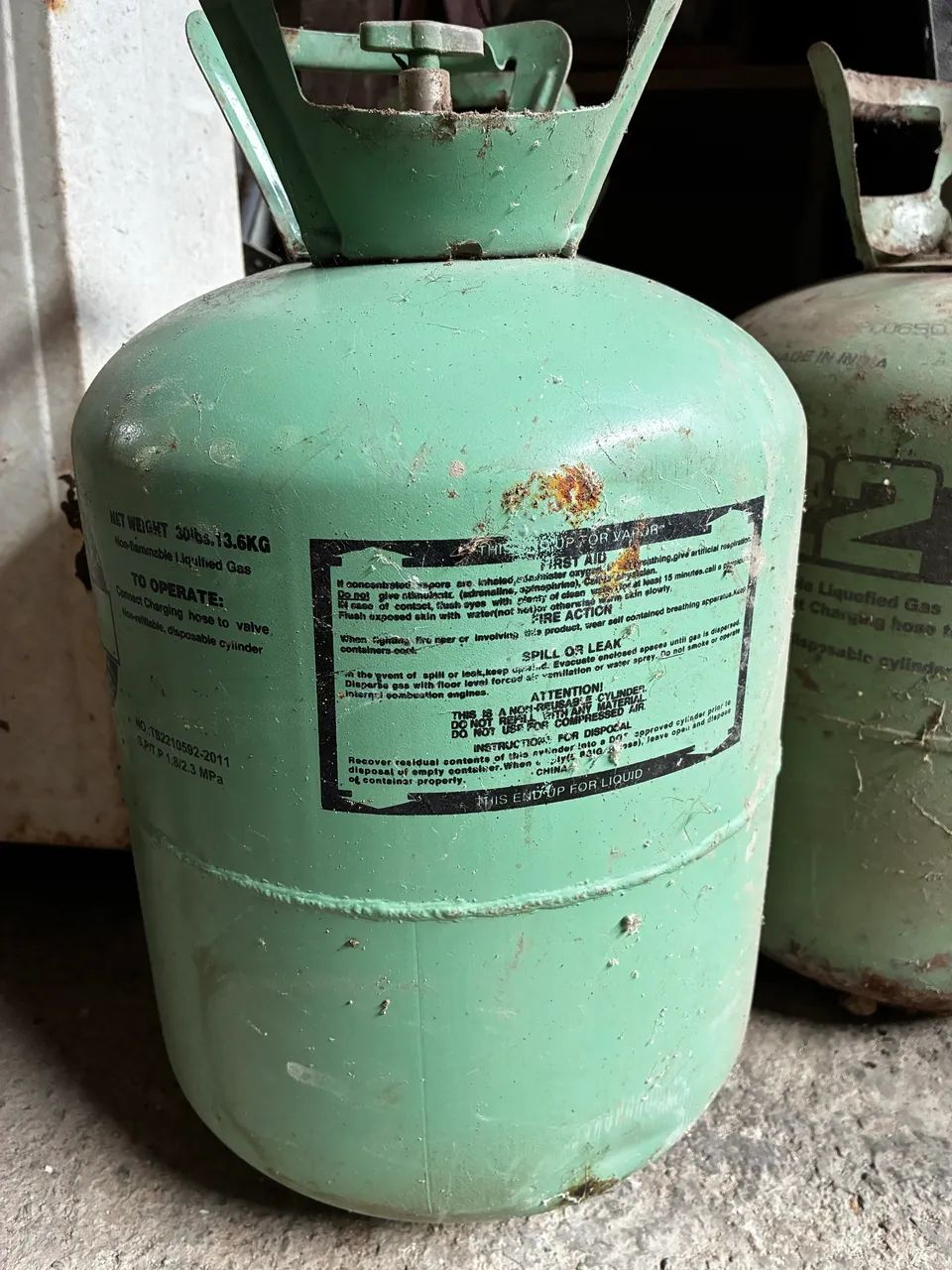 Cylinder for building barbecues64962676357506120