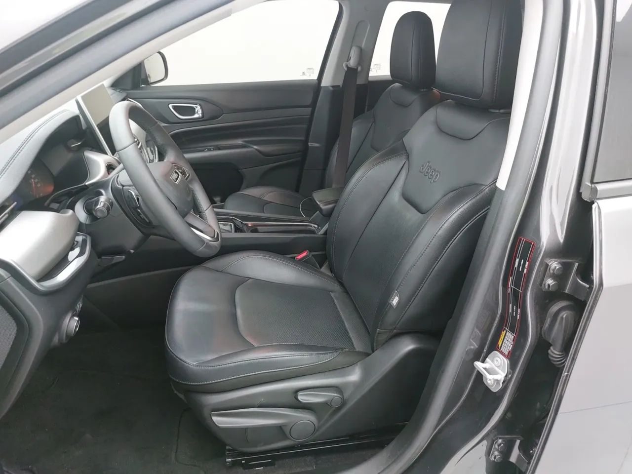 Jeep Compass LONG. T270 1.3 TB 4x2 Flex Aut., foto 16 de 18