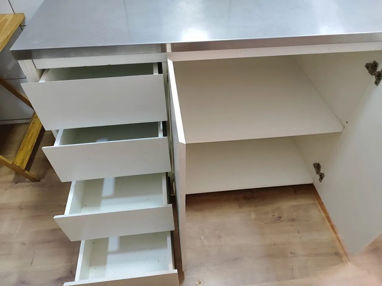 Balcão 100% MDF tampão de inox - Foto 2