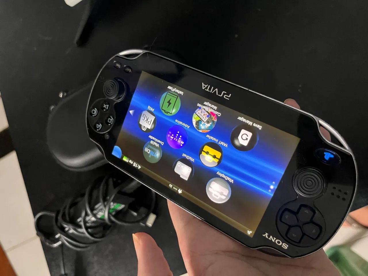 PS VITA 32GB Desbloqueado - Consoles de Vídeo Game - Mondubim