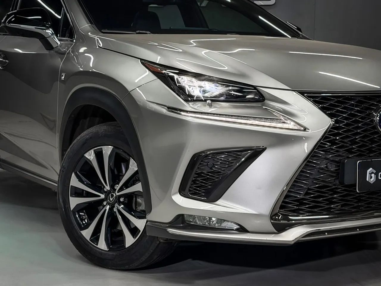 Lexus NX-300 F-sport 2.0 16V 238cv Aut., foto 8 de 20