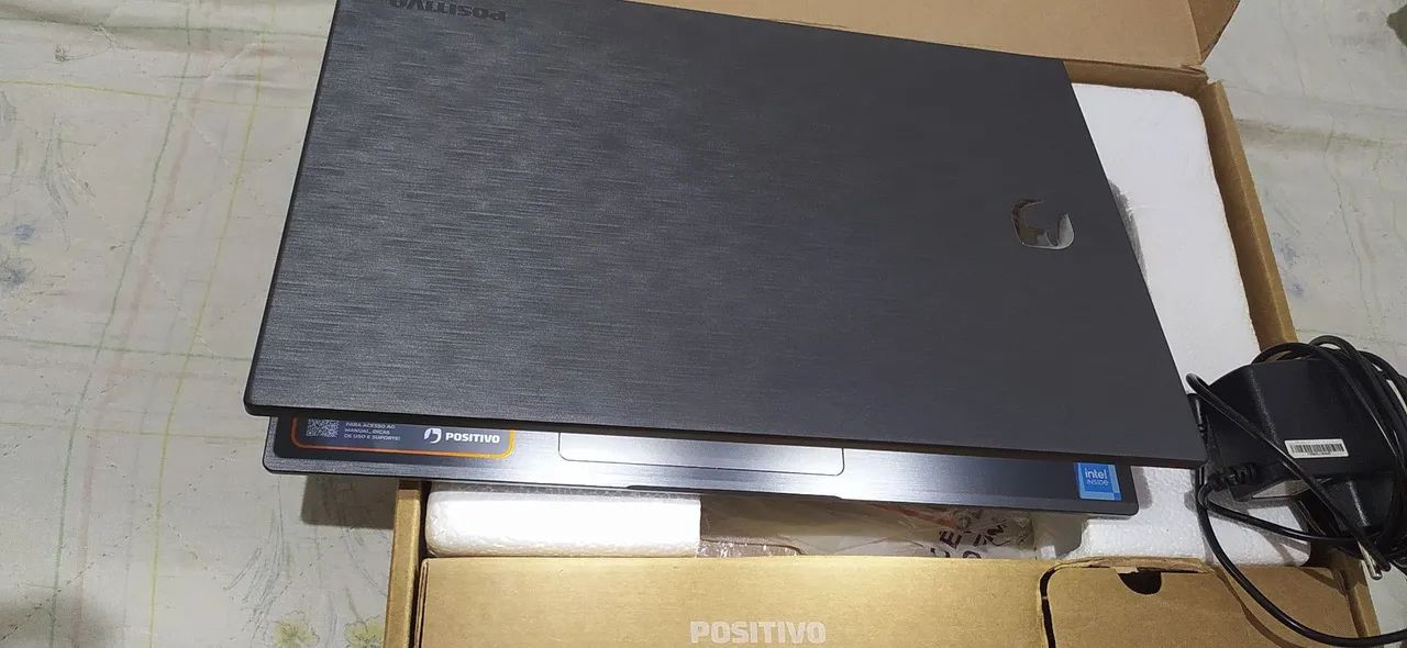 Notebook positivo novo com plástico ainda - Foto 4