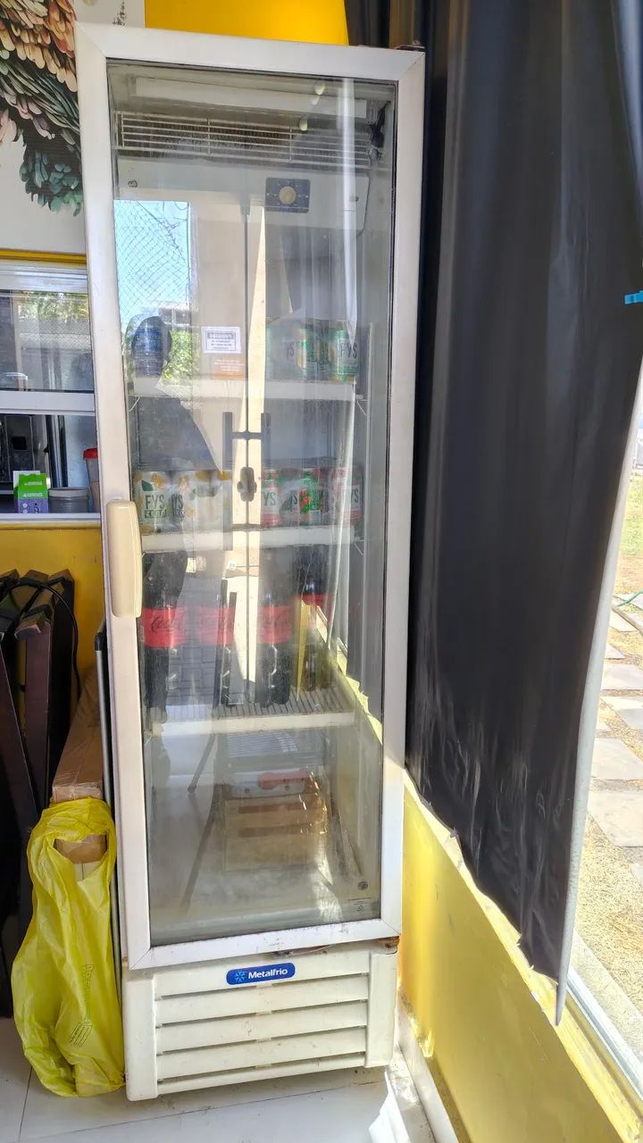 Refrigerador metalfrio