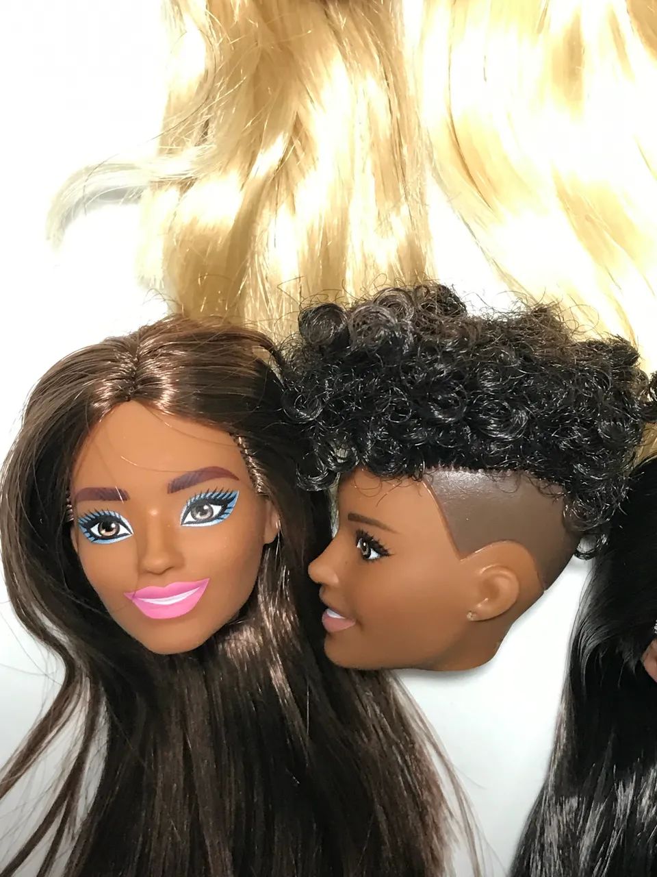 Boneca Barbie - lote de cabeças  - Foto 2