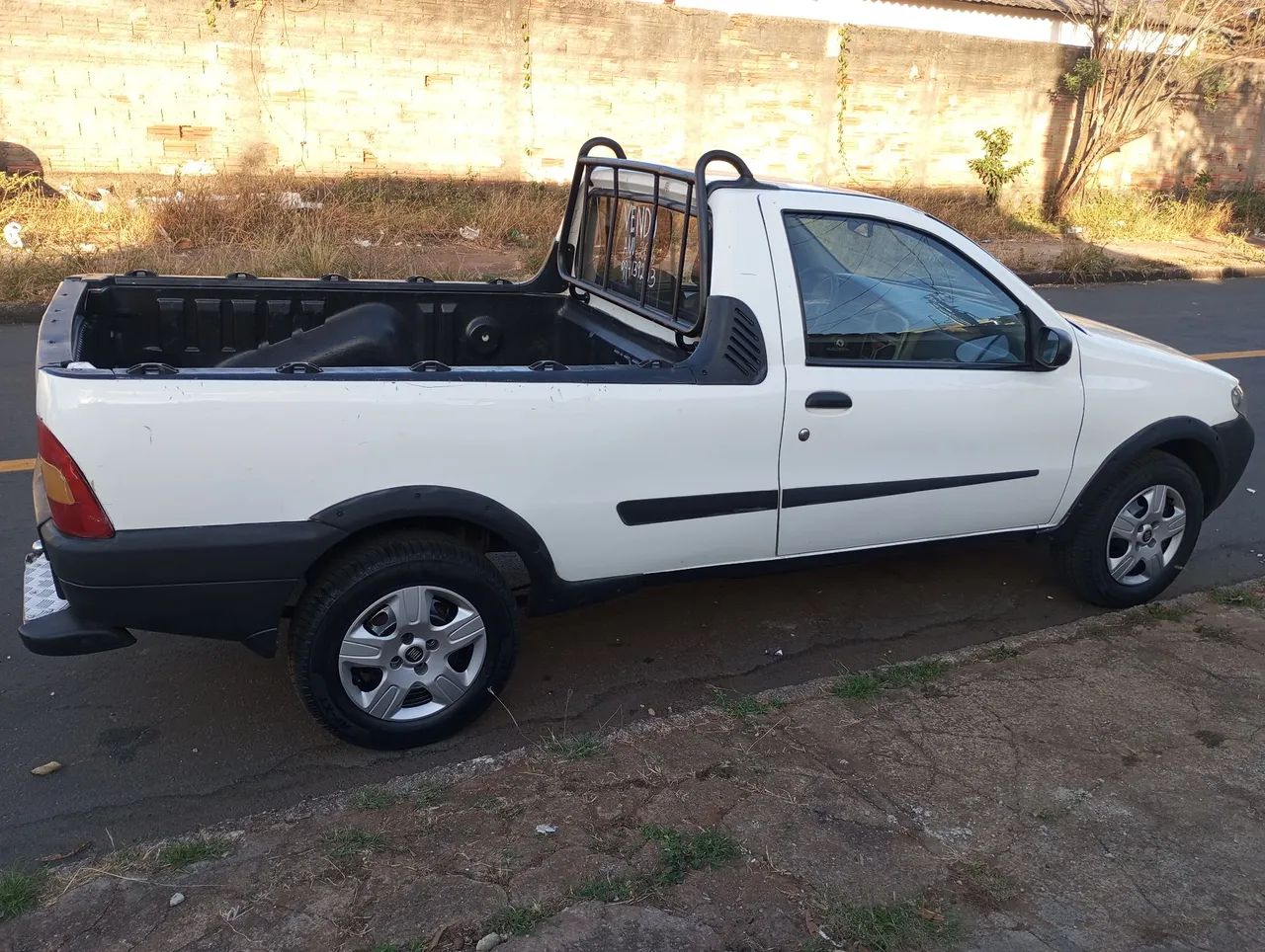 Fiat Strada 1.4 MPI Fire Flex 8V CS 2006 - Foto 2