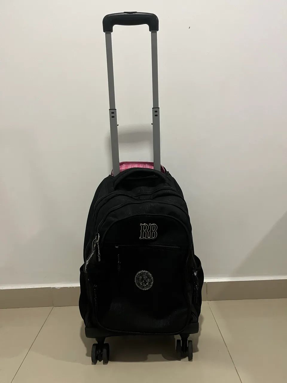 Mochila de Rodinha Rebecca Ronbon - Foto 4