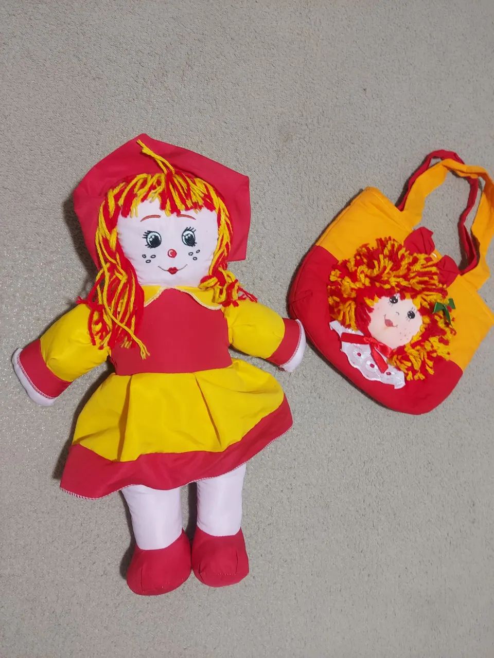 Boneca de Pano 40cm + Bolsa Infantil de Tecido - 24/19 cm - Foto 5
