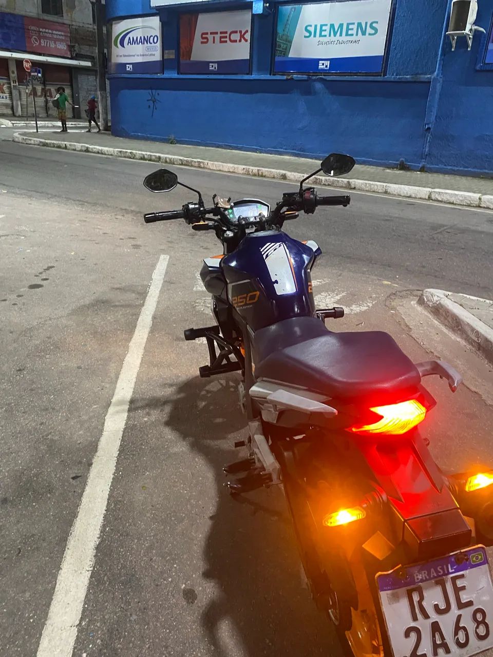 CB TWISTER 250  - Foto 2