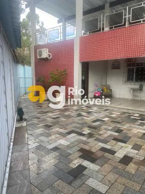 Casa de rua : / Residencial / Vila Valqueire