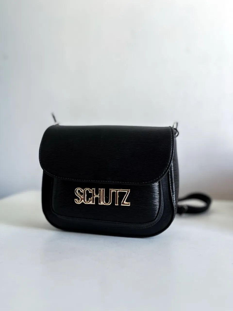 Bolsa em couro sintético 