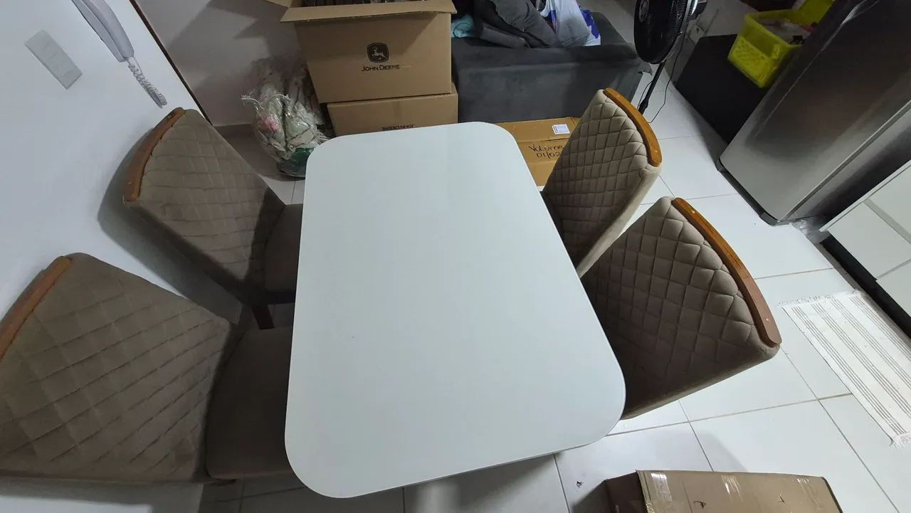 Mesa 4 cadeiras