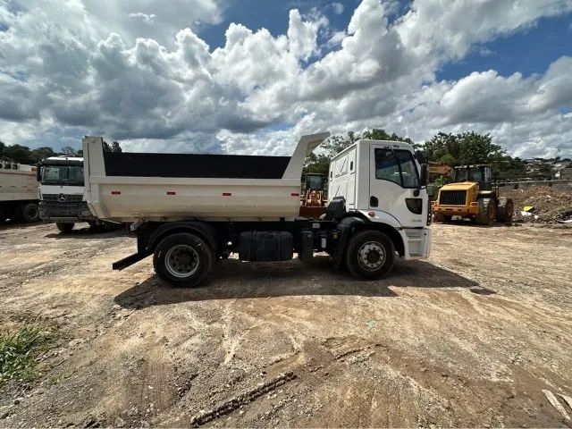 Ford cargo 1519 4x2 caçamba 2013 - Foto 3