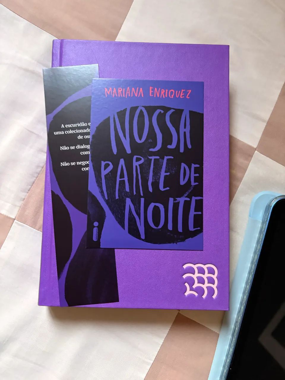 Livro ?Nossa parte da noite? Intrisecos Intriseca