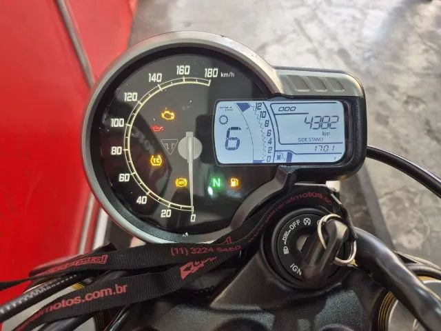 TRIUMPH SPEED 400 - Foto 4