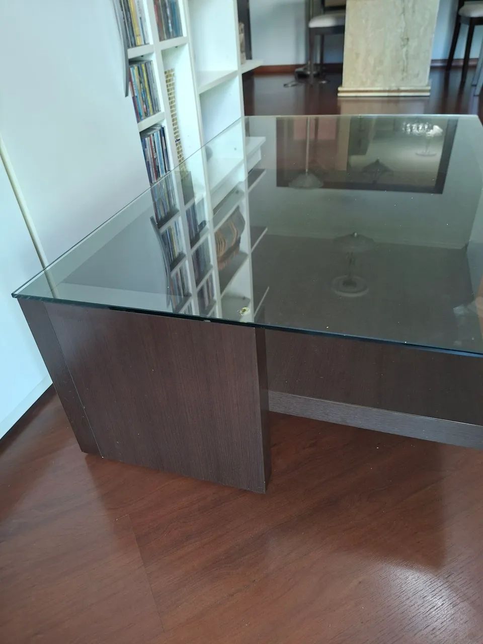 Mesa de centro em otimo estado - Foto 3