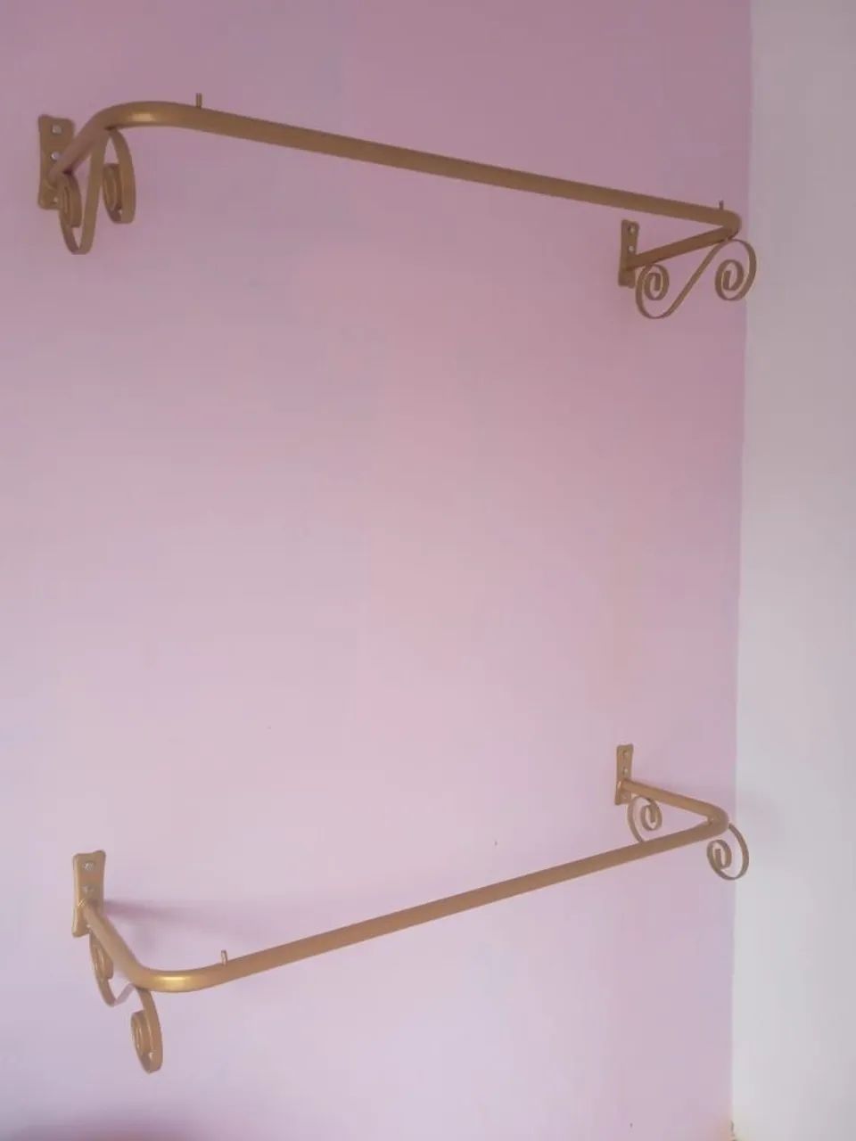 Arara fixa de parede