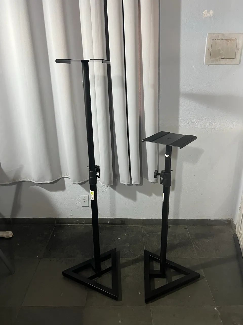 Pedestal para monitor de áudio profissional/home studio - Foto 4