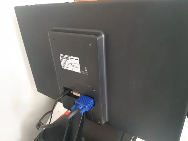 Monitor LED HP 19 polegadas - Foto 3
