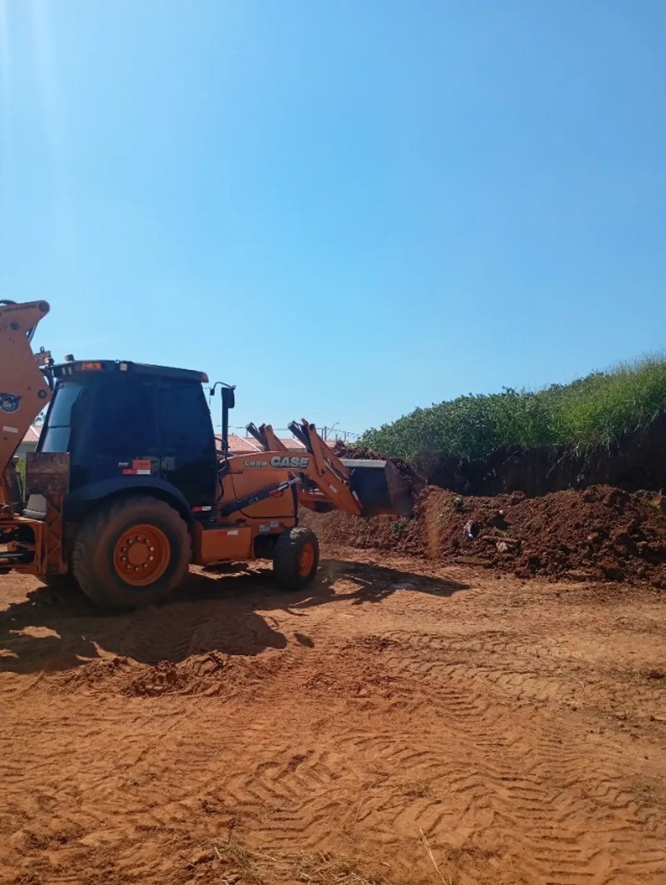 Serviços terraplanagem e caminhão caçamba  - Foto 3