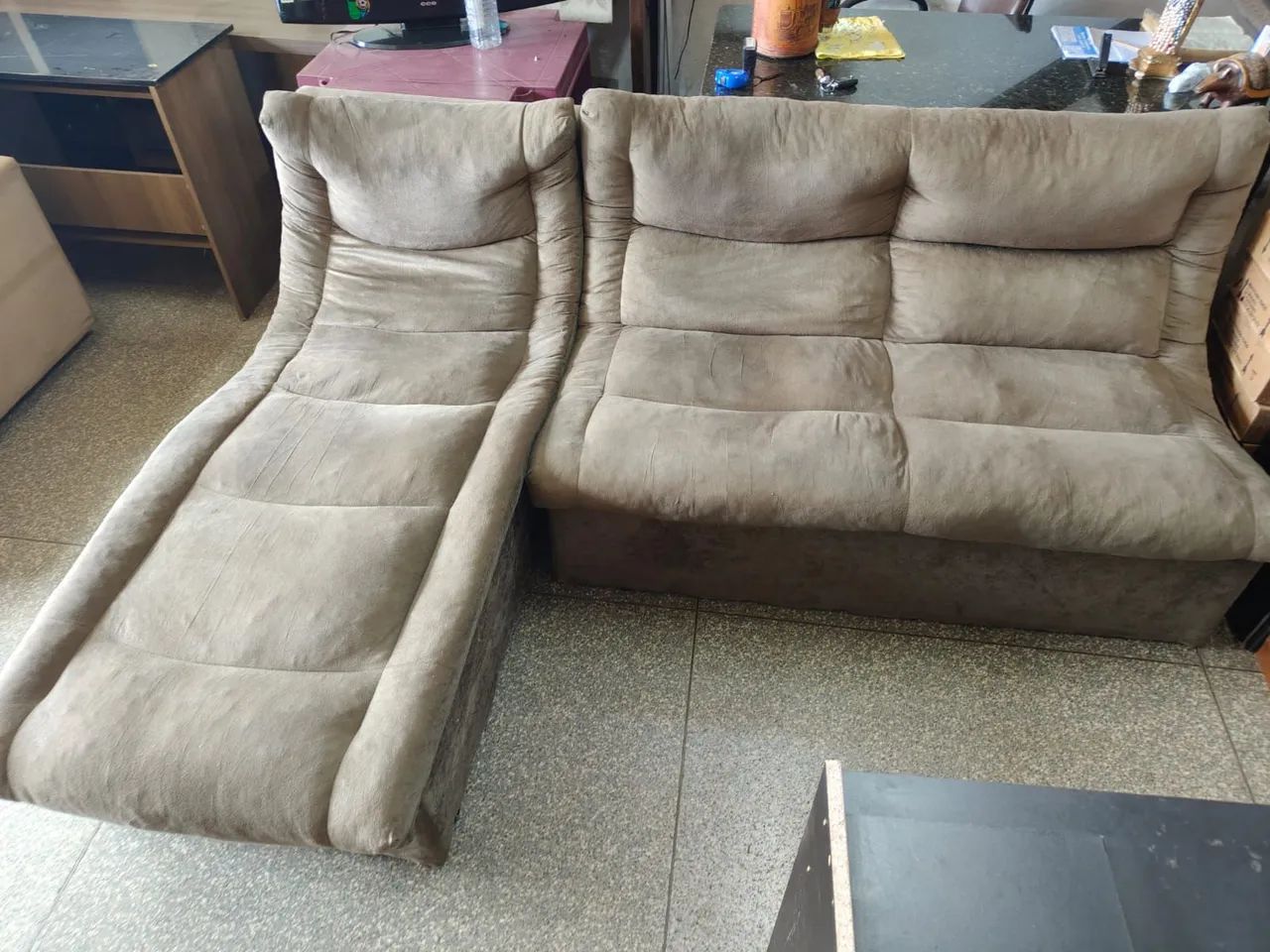 Sofá de 3 lugares com cheise 