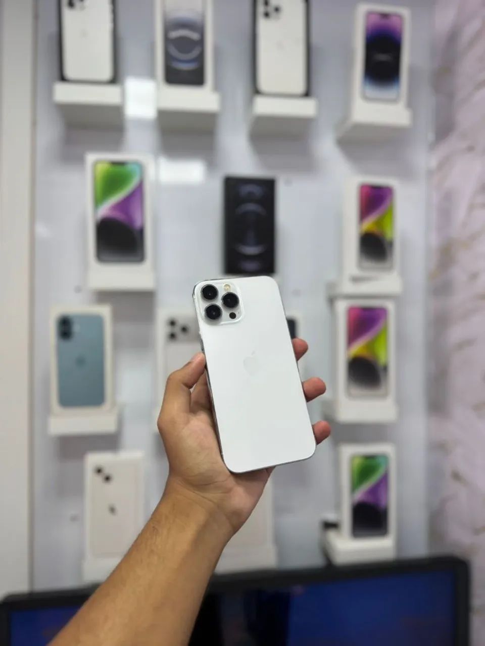 IPHONE 13 PRO MAX BRANCO 128 GB R$3.000