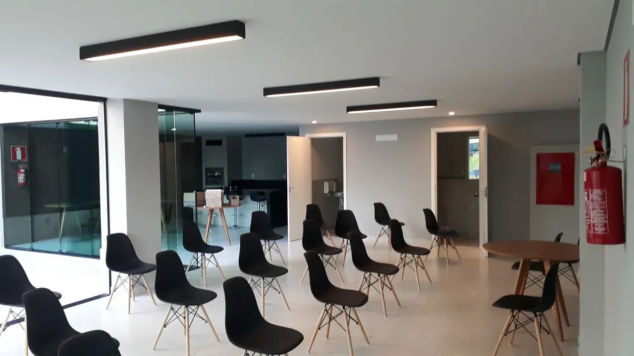 Ótimo padrão, 3 quartos, 3 vagas de garagem - Foto 2