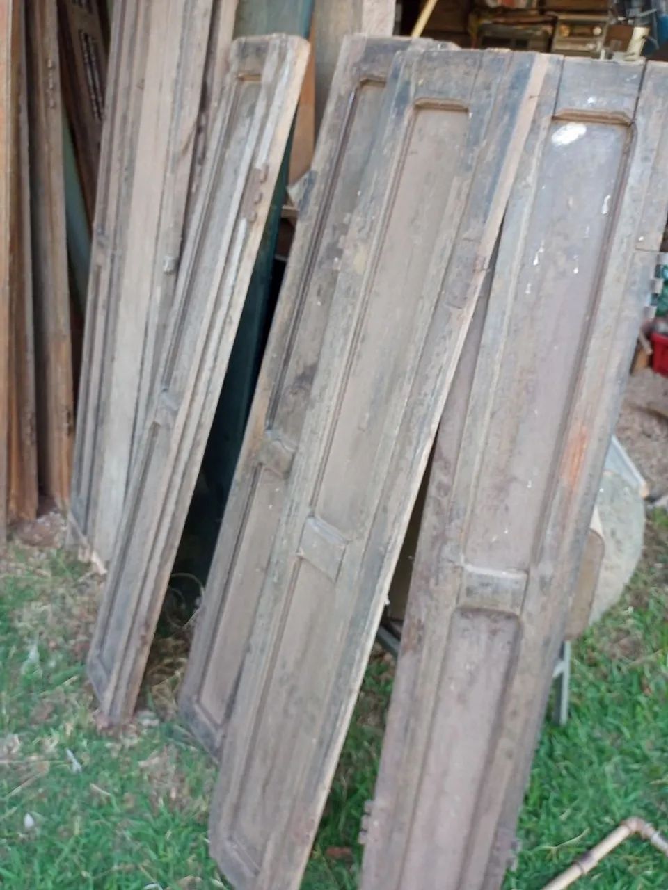 2 JANELAS TRELIÇA E VIDRO COM MARCOS  - Foto 3