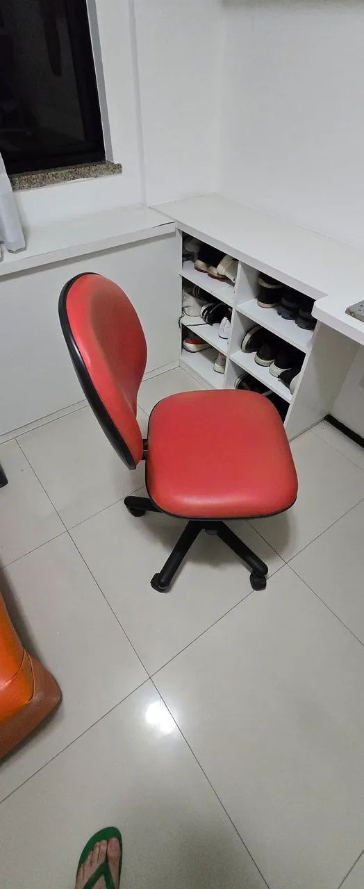 Cadeira escritório com rodinhas - Foto 2
