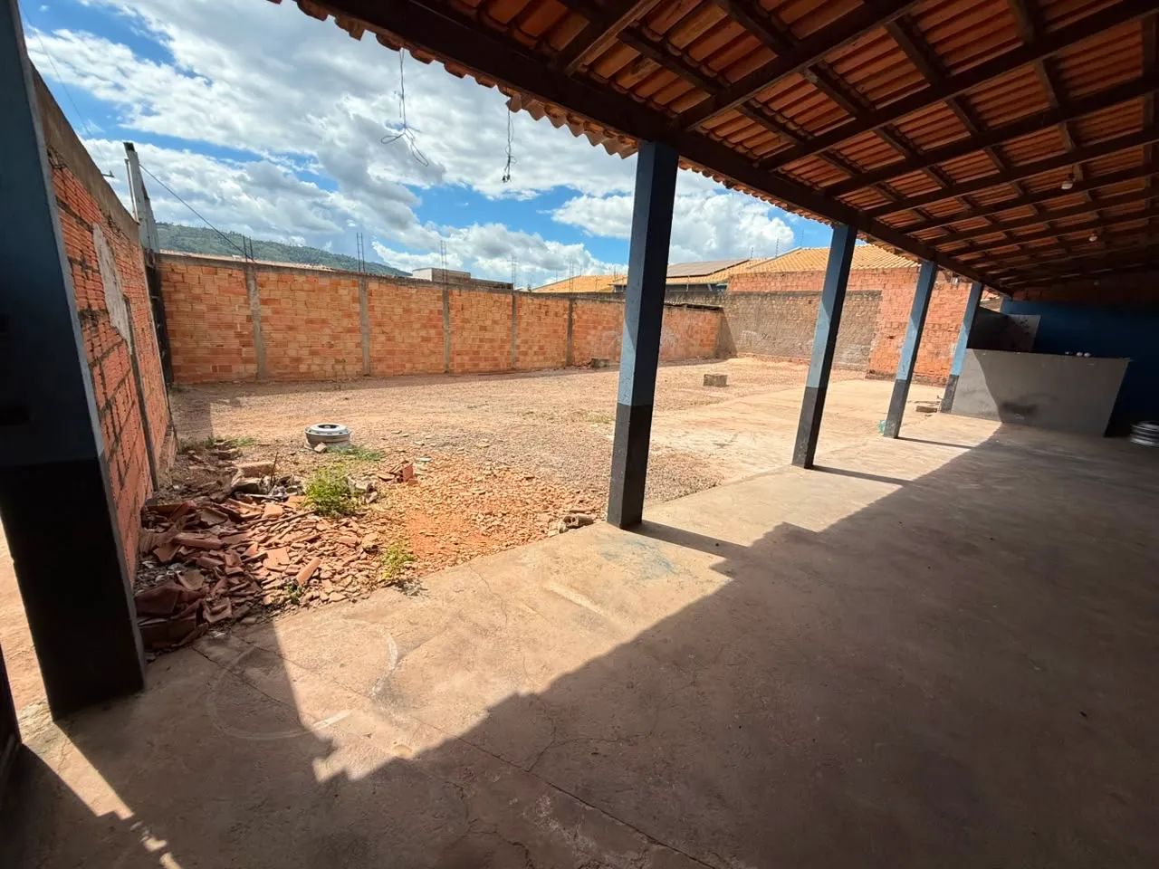 Aluguel ponto comercial c moradia 