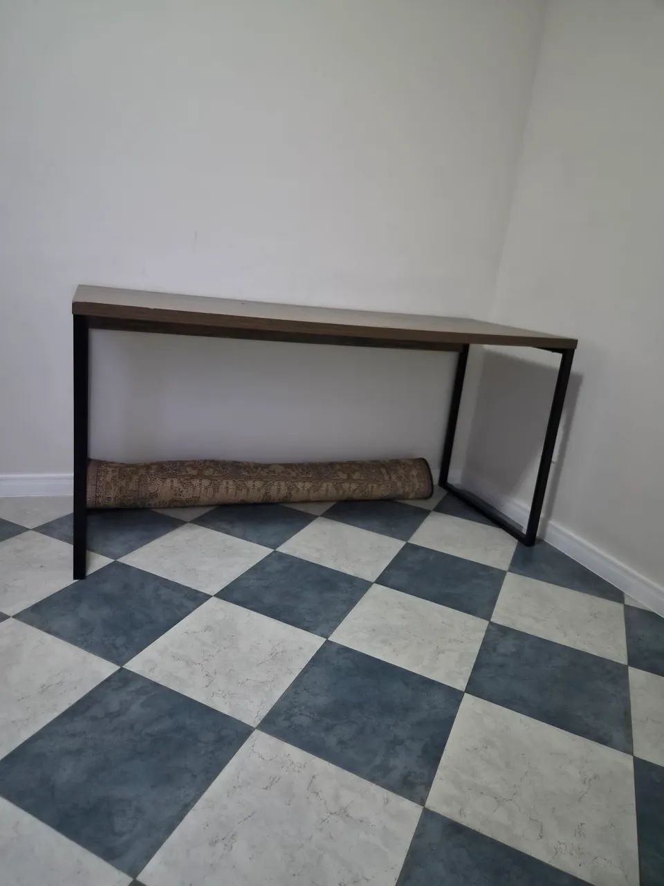 Mesa de estudo 1,50 x 0,60 - Foto 2
