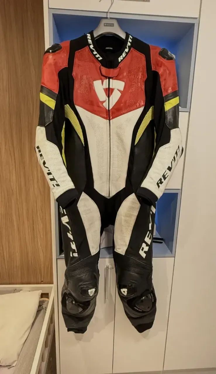 Macacão Revit One Piece Hyperspeed 54 Vermelho (Usado) - Esportes