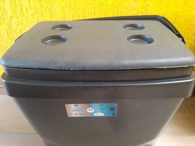 Cooler/Caixa térmica 32litros