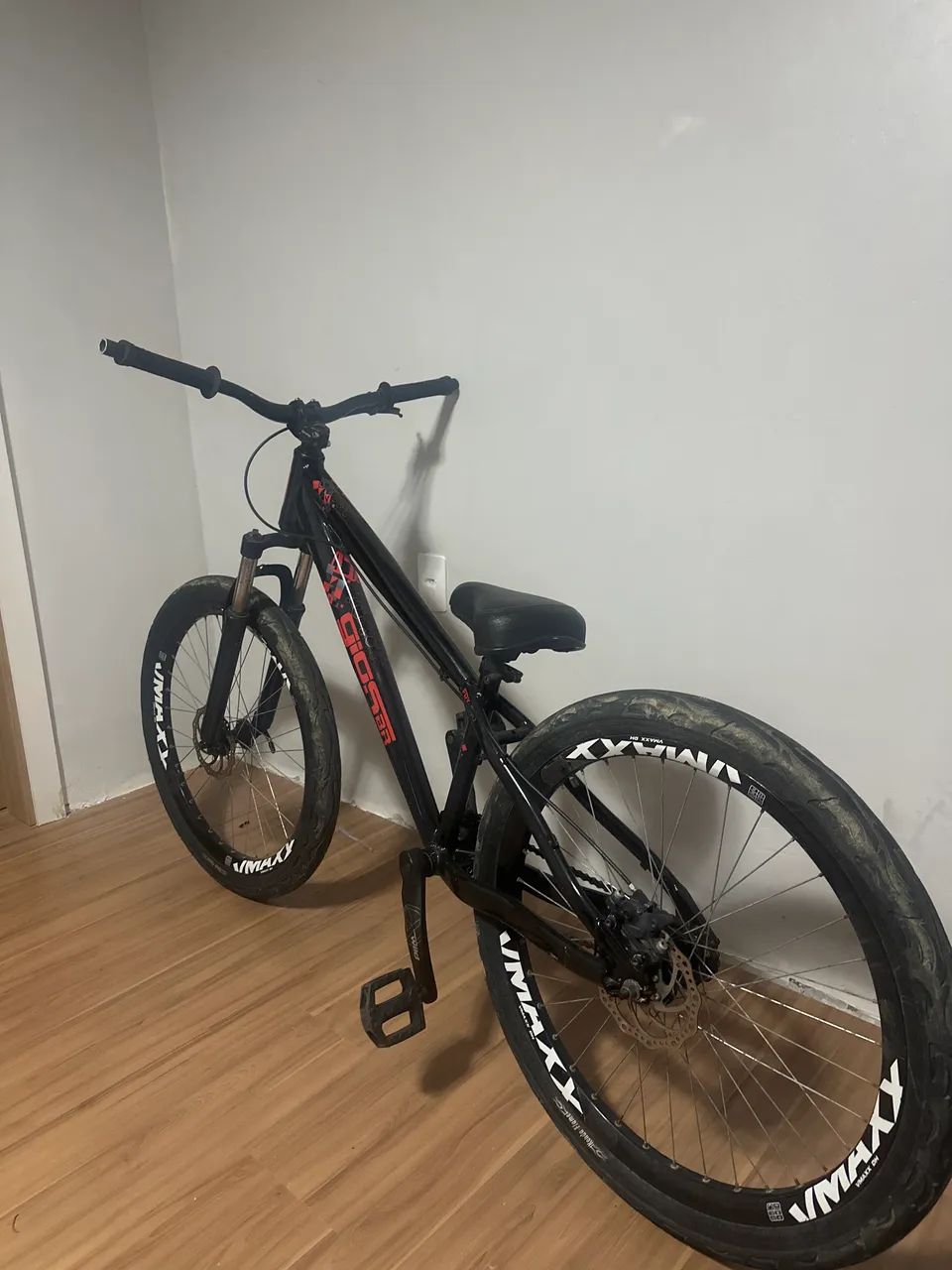 gios aro 26 preto/laranja
