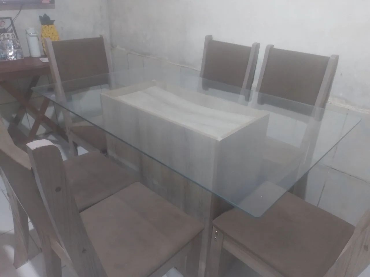 Mesa de vidro com 6 cadeiras - Foto 2