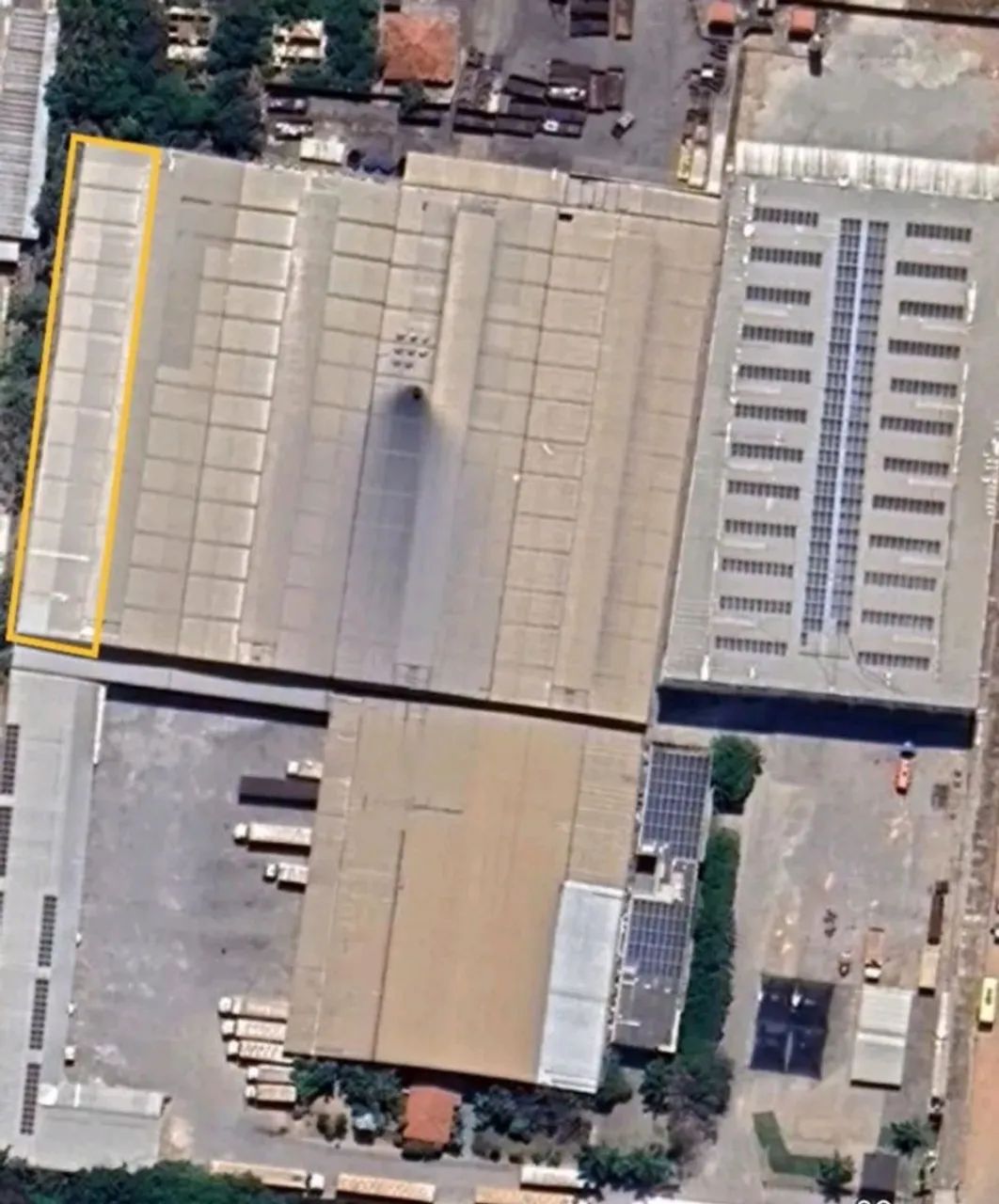 ALUGO GALPÃO EM CONDOMÍNIO FECHADO COM 900M2