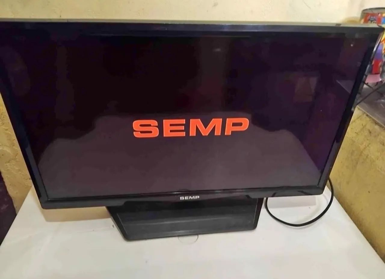 Estou vendendo essa tv está funcionando normal  - Foto 3
