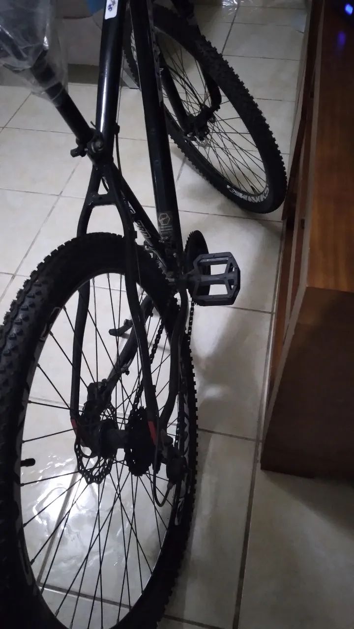 Bicicleta zero.preta freios hidraulicos.aro 29. - Foto 3