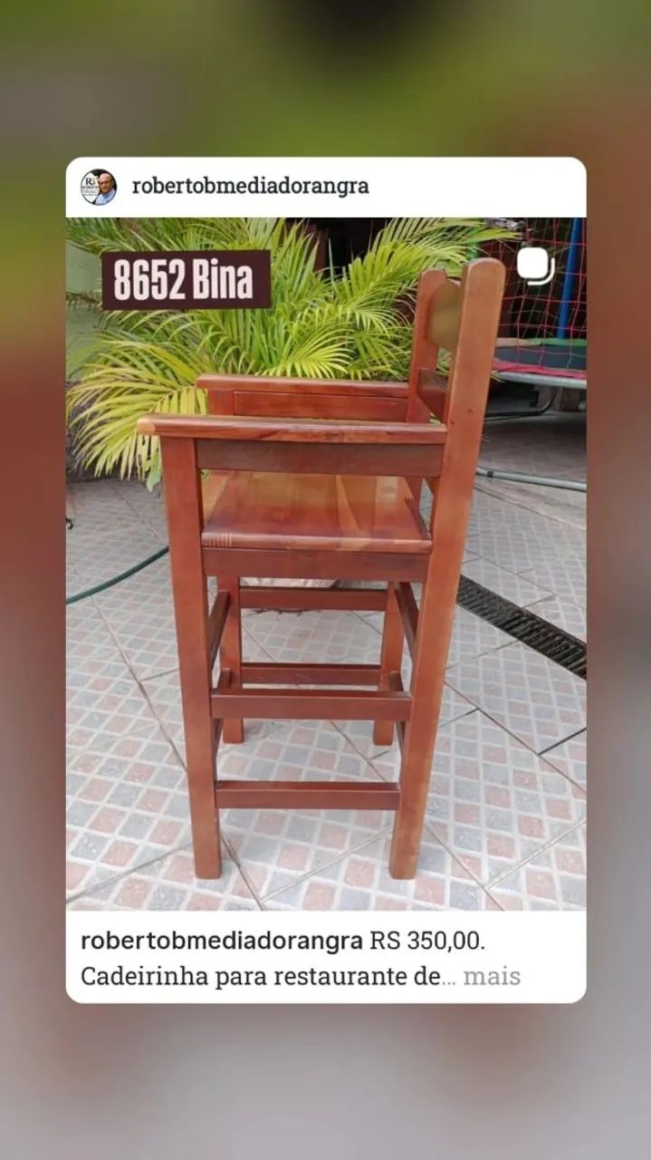 Cadeirinha de madeira alta para restaurante