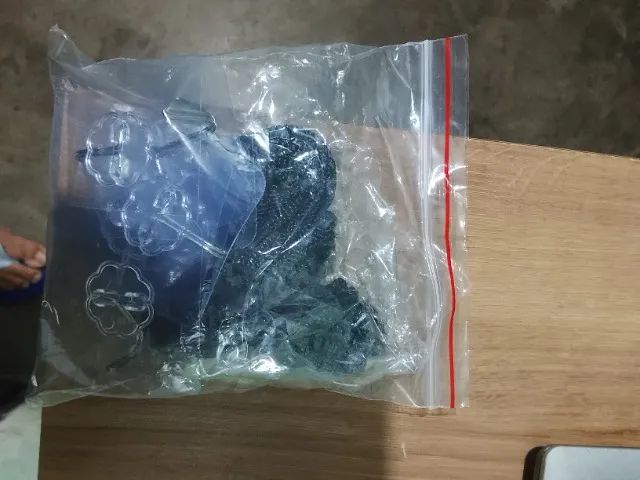 tela de projeção 100 polegadas com ilhós e prendedores - Foto 2