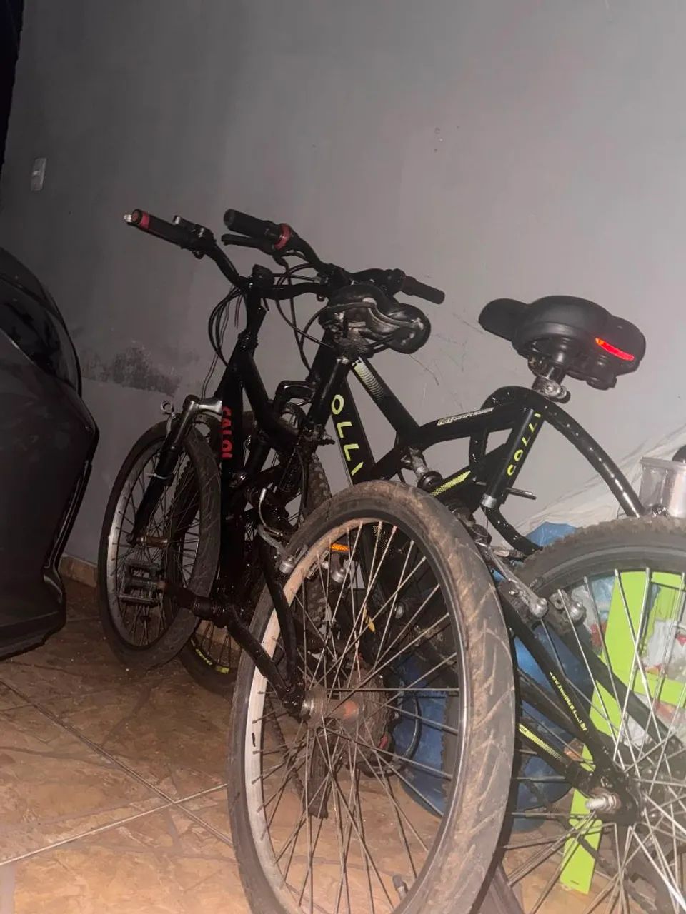VENDO 2 BICICLETAS, ARO 24 E 26