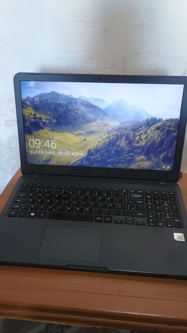 Notebook Samsung i3 7 th 4 Gigas Ram  240 ssd - Foto 3